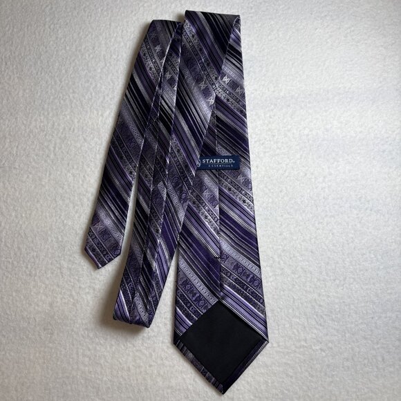 Stafford Essentials MEN’S NECK TIE Different shades Purple ALL SILK Hand Made - Picture 3 of 6